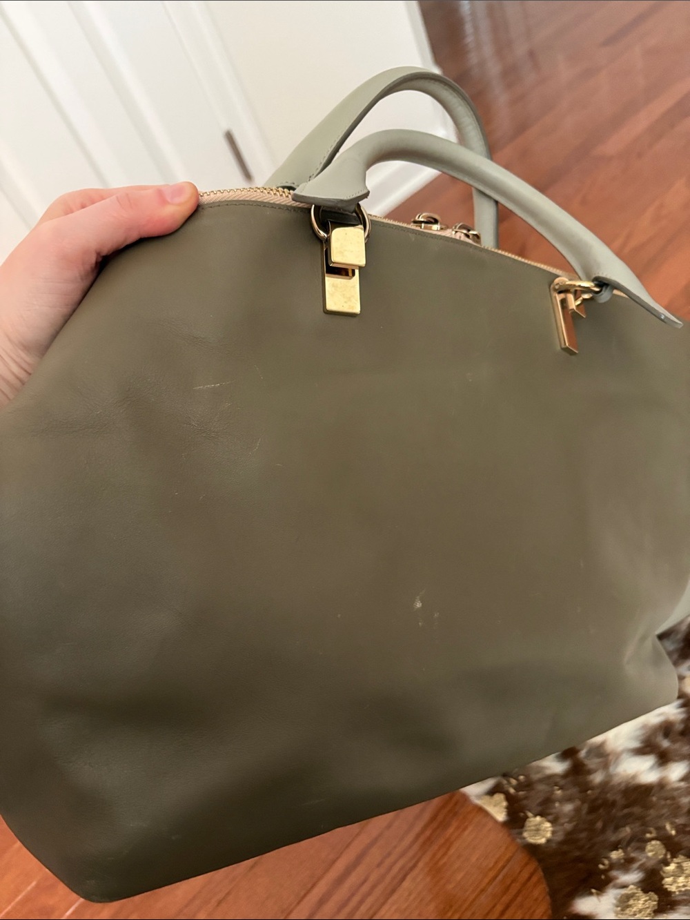 Chloe Bayleigh Leather Top-Handle Shoulder Bag with Gold Hardware - Picture 16 of 16